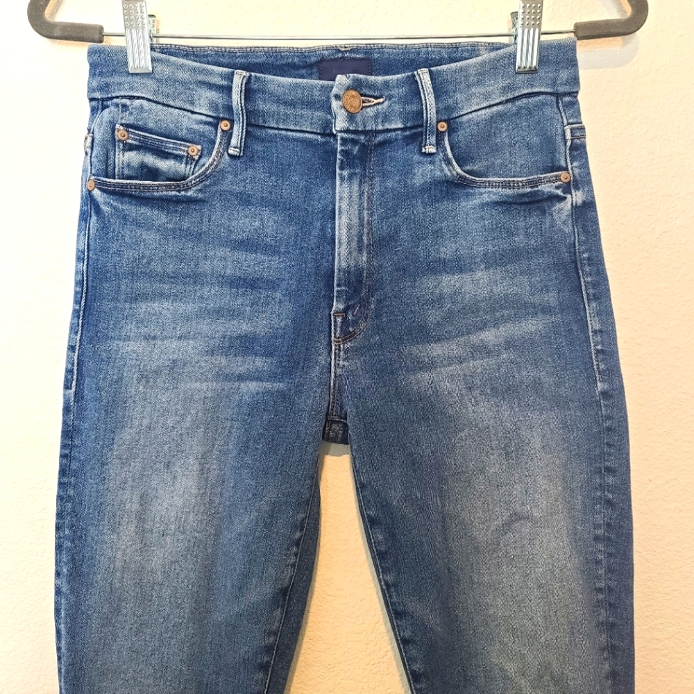 MOTHER High Waisted Looker Ankle Fray In Hop On Hop Off Size 27 - Picture 4 of 13